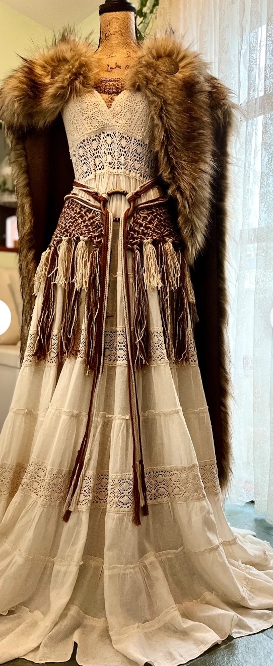 Du simple tailleur au robe chamanique les créations chez taoutcoeur36 sont des pièces uniques